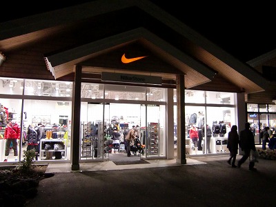 ナイキストア Nike Store 軽井沢アウトレット プリンスショッピングプラザ 超公式サイト